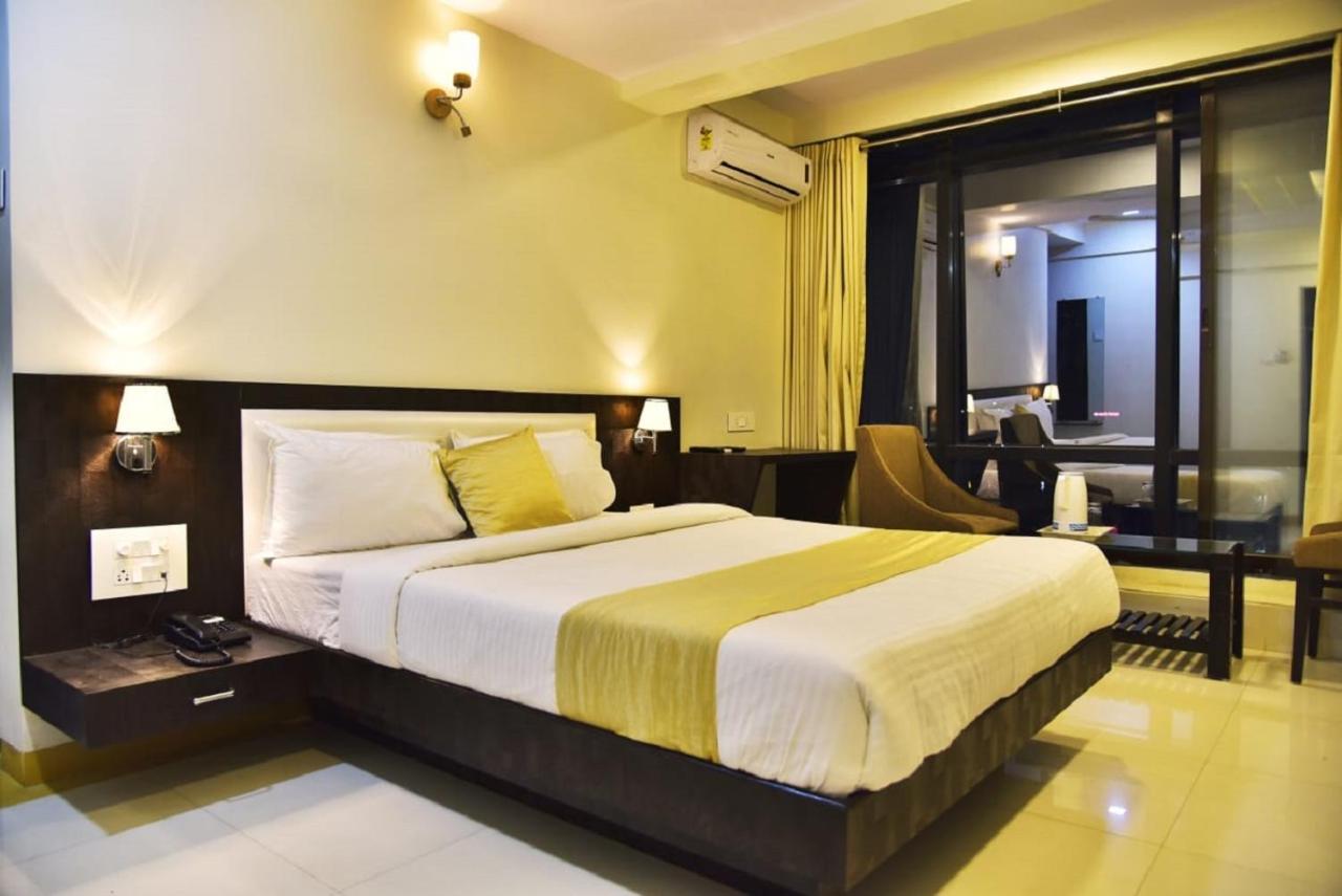 Fabexpress Time Square Hotel Thane Exterior photo