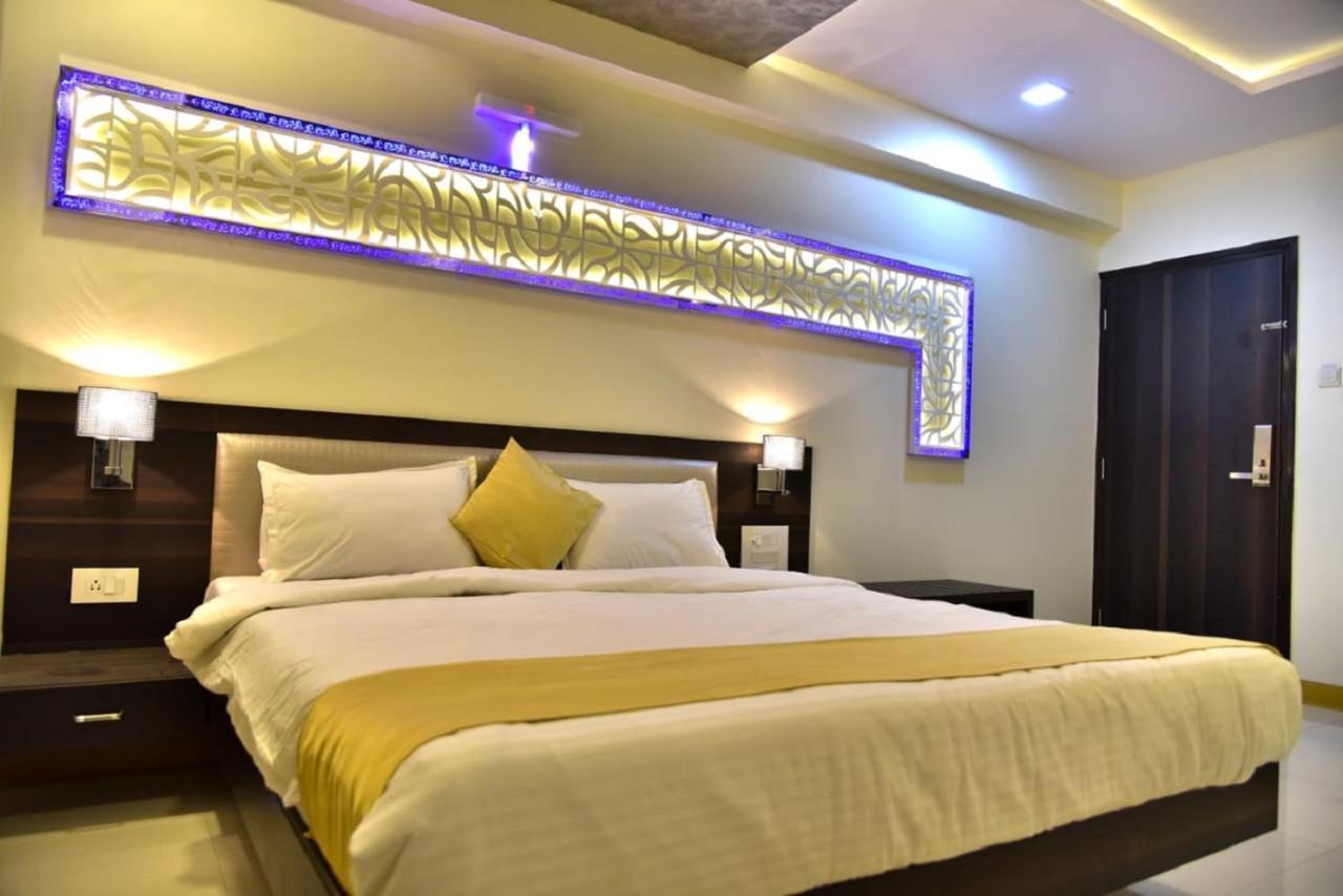 Fabexpress Time Square Hotel Thane Exterior photo